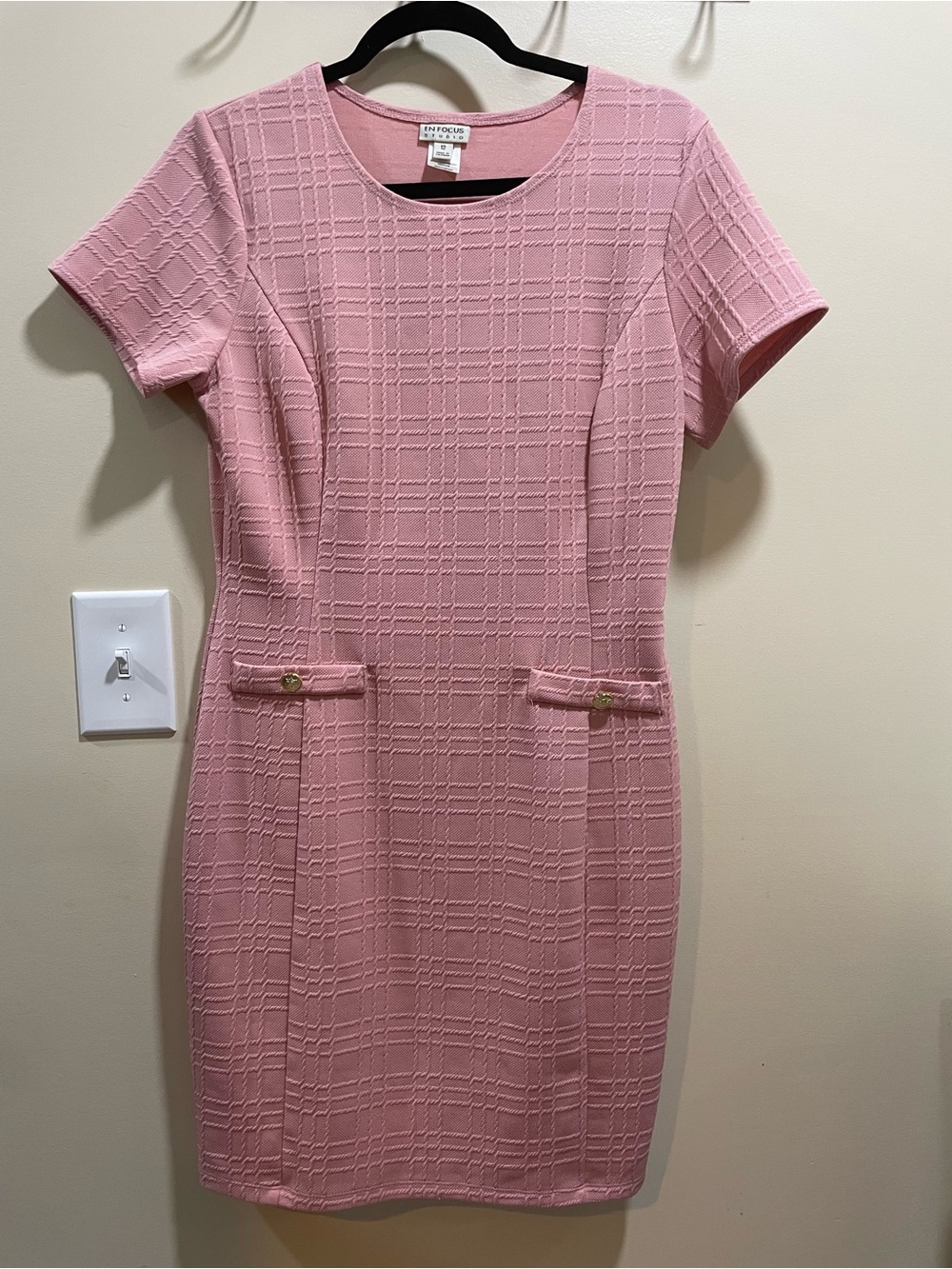 Enfocus Studio Soft Pink Textured Short Sleeve Sheath Dress